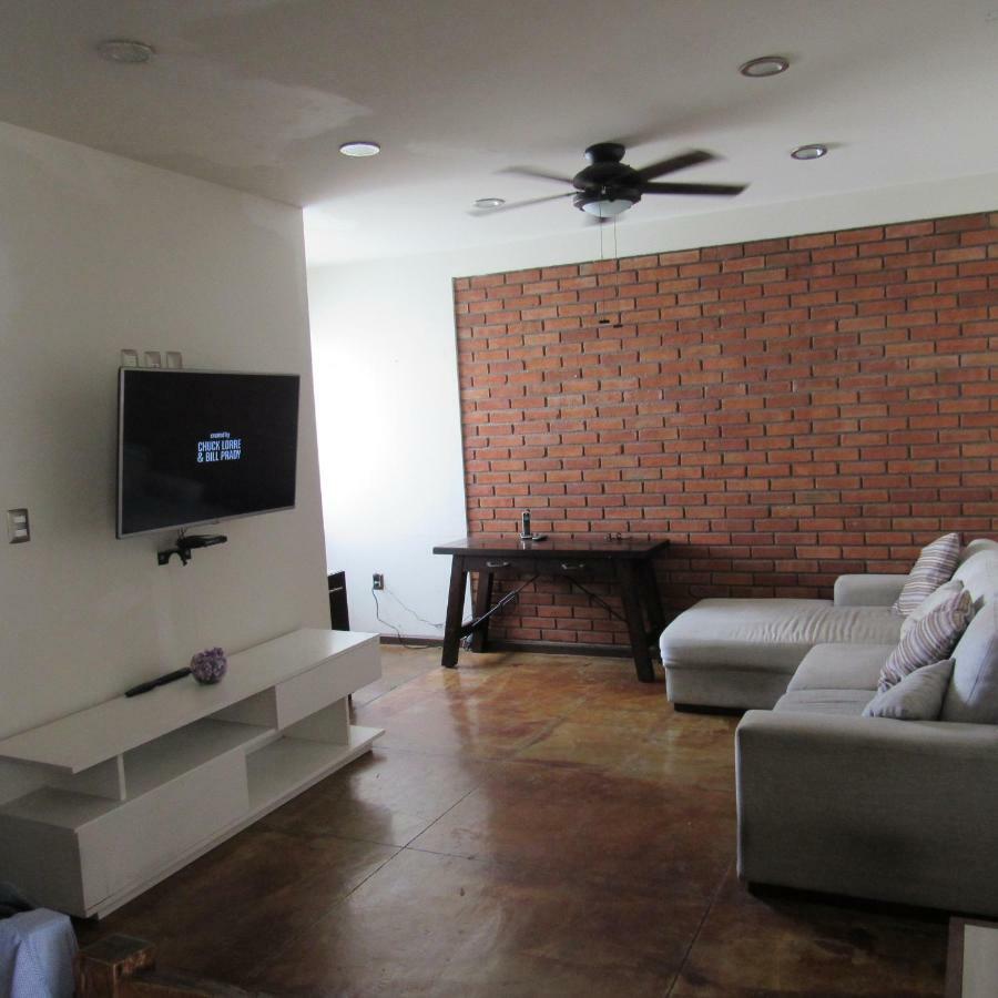 Hostal Casa Castillo Морелия Экстерьер фото