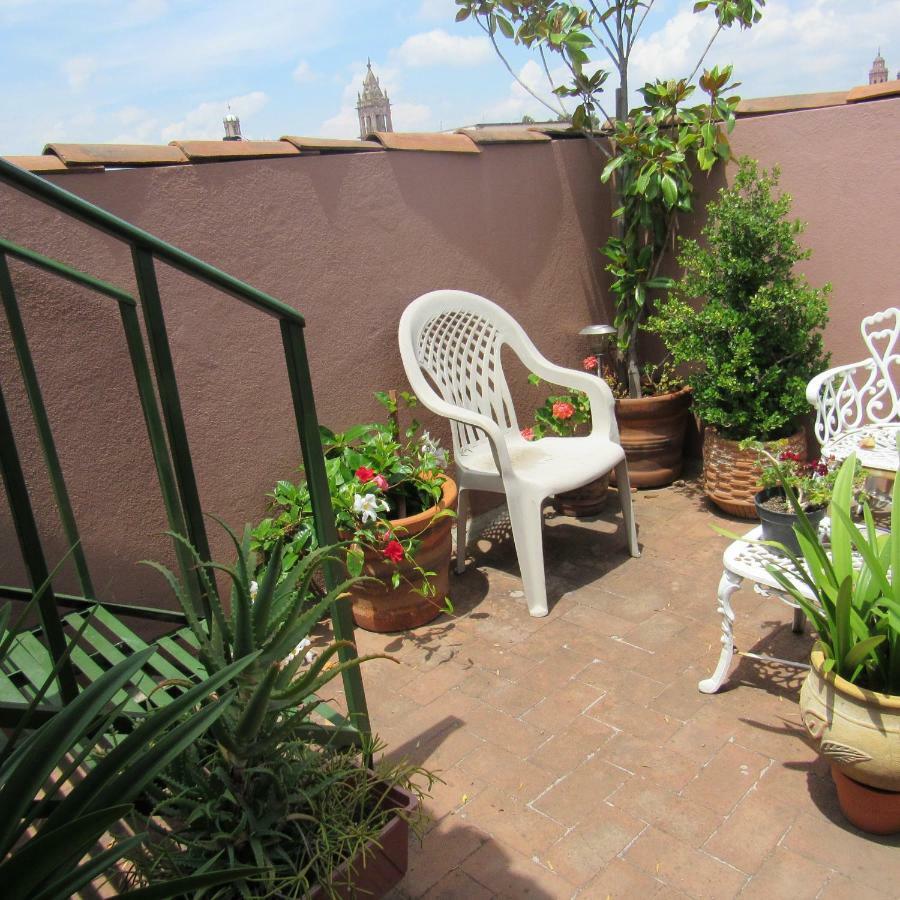Hostal Casa Castillo Морелия Экстерьер фото